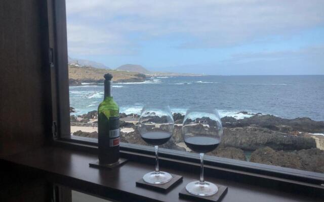 Modern sea front apartment in Garachico