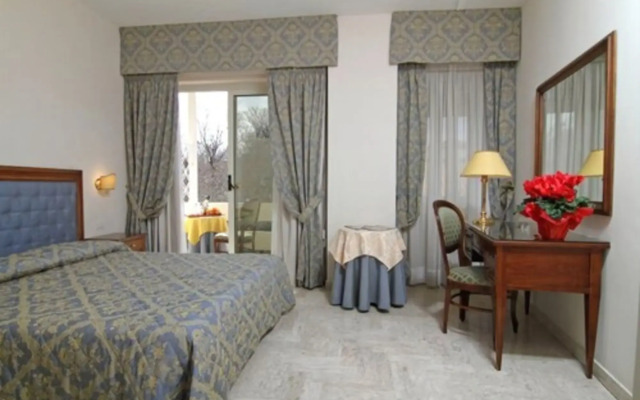 Mondial Park Hotel