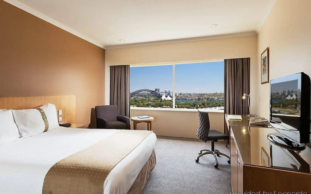 Holiday Inn Sydney Potts Point by IHG
