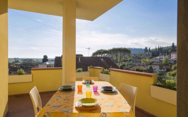 House Olivo Massarosa