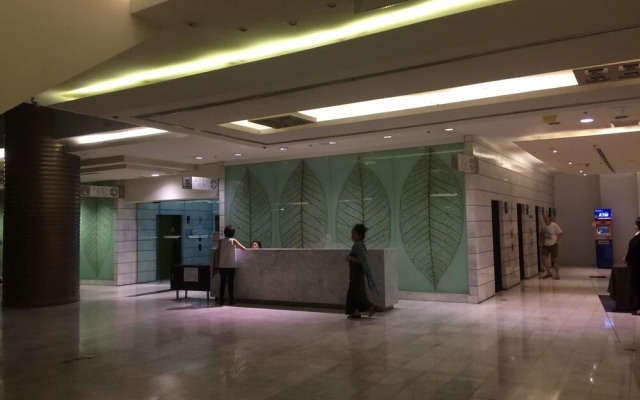 State Tower Silom By Haloth