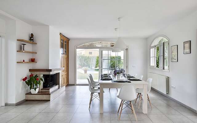 Captivating Holiday Home in Garriguella With Private Pool