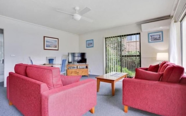 Ocean Drive Apartments