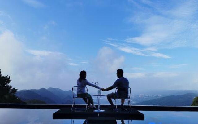 There is a Starlight Mountain B&B outside Chongqing