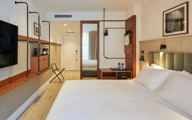 Via Sants Hotel Barcelona, Tapestry Collection by Hilton