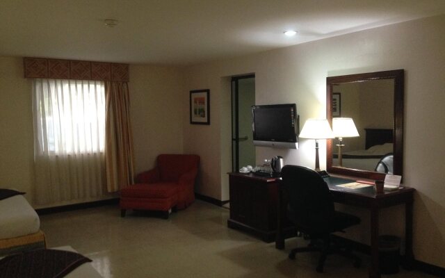 Subic Bay Travelers Hotel & Event Center