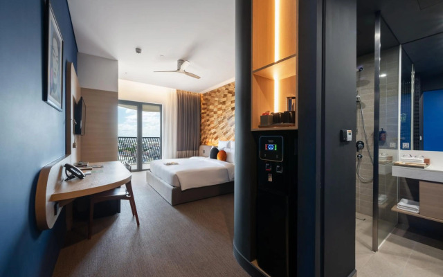 SUN & MOON, Riverside Hotel