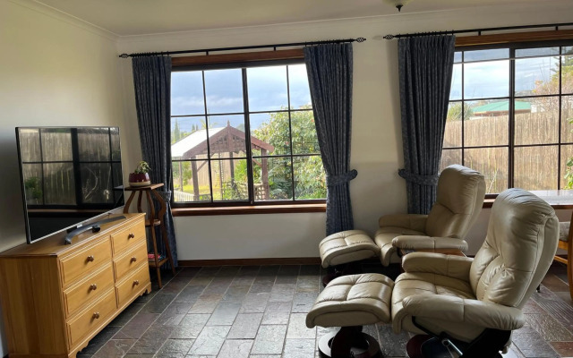 Bicheno getaway for two