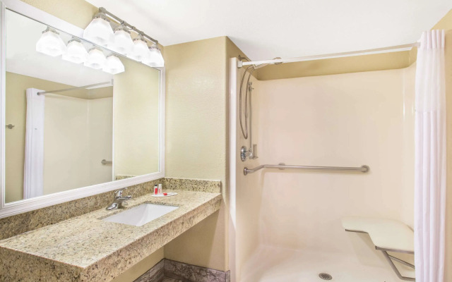 Travelodge by Wyndham Downtown Chicago