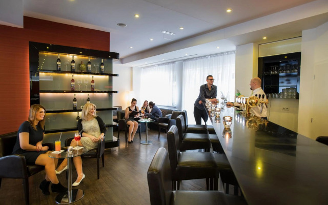 Hotel Green Paradise