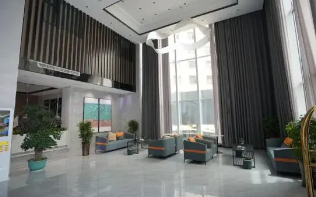 Guoyun Hotel (Dengzhou Renmin Road Bureau of Commerce)