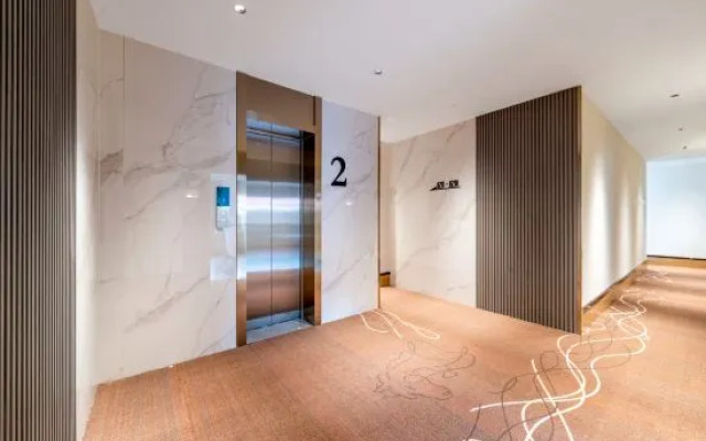 Blue House Hotel (University Town, Bay Tourism Area)