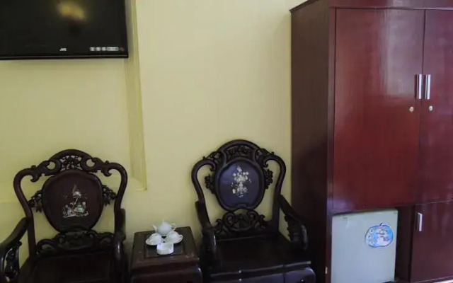 Lemon Hotel