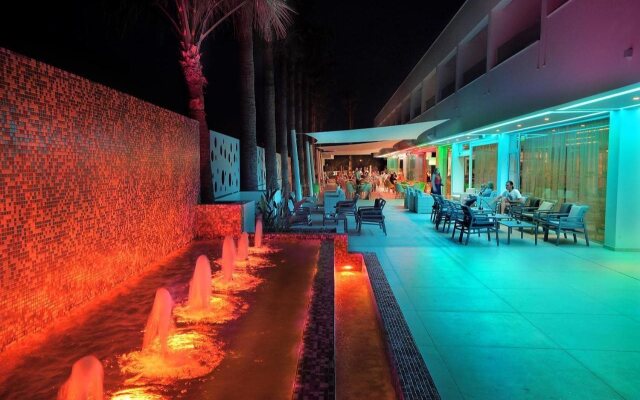 Nelia Beach Hotel & Spa