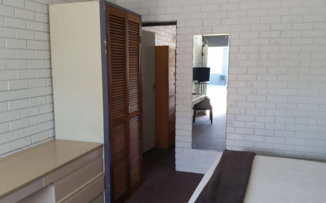 Sun Centre Motel