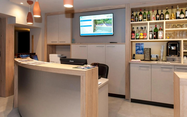 Brit Hotel Avignon Sud