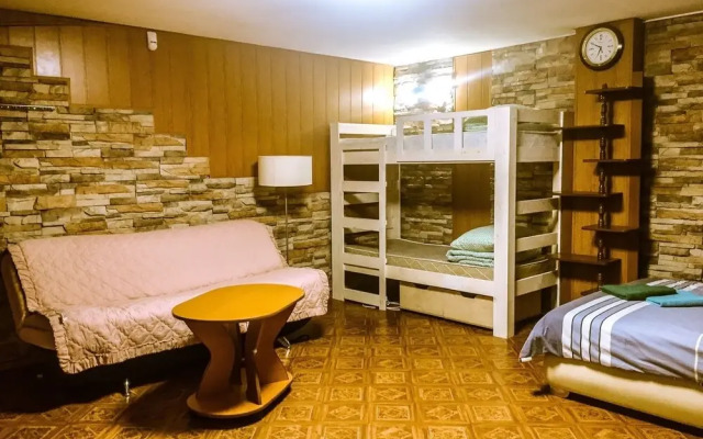 Port House Home Mini Hotel