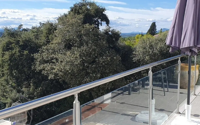 Villa in Lorgues With Private Pool