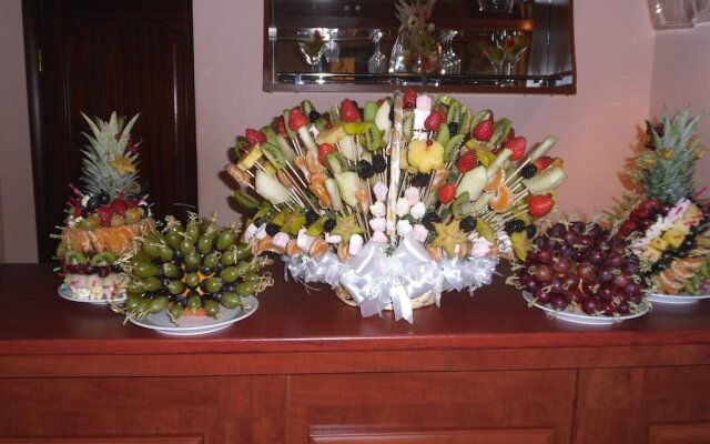Lux Hotel