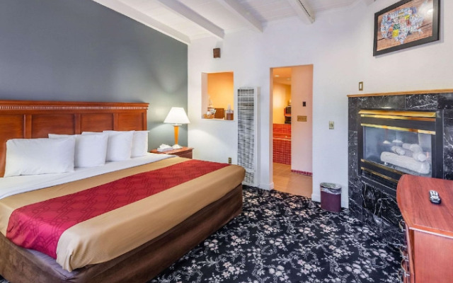 Pine Tree Chalet by RedAwning