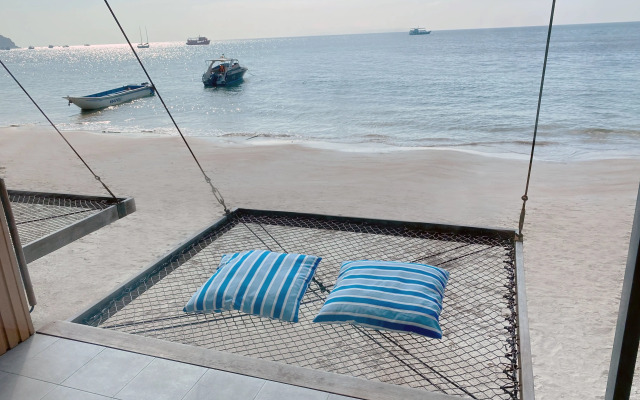 Blue Tao Beach Hotel