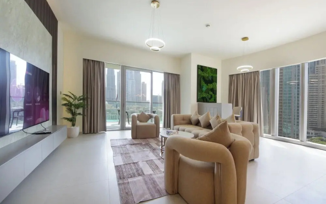3BHK Sea View Near Palm Jumeirah Avani