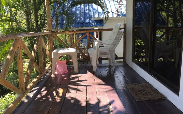 Lonely Beach Pool Resort