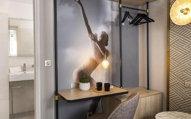 Hôtel Nude Paris - Color Vision