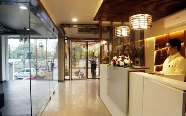 Awadh Inn