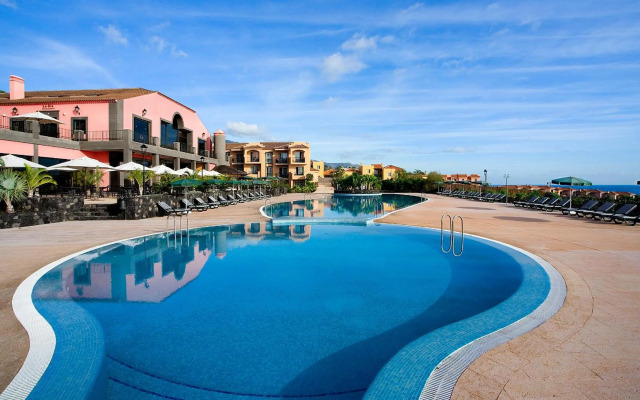 Hotel Las Olas