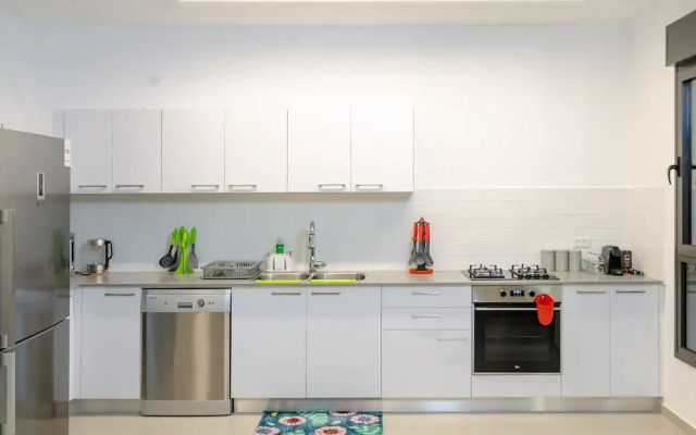 Dov Garden apartment with private pool