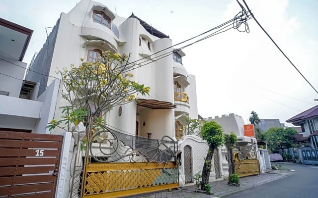 KoolKost Syariah near Senayan City