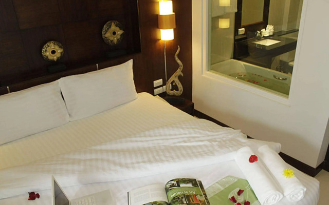 77 Patong Hotel & Spa