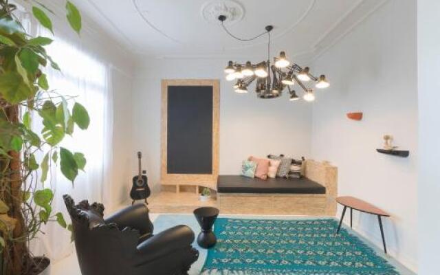 Trilogy Black Penthouse
