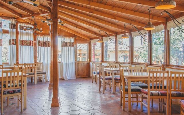 Hotel Mirhav