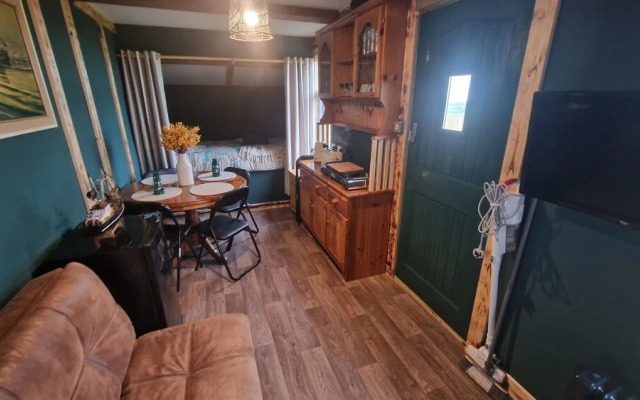 Sea View hut Sleeps 4/6