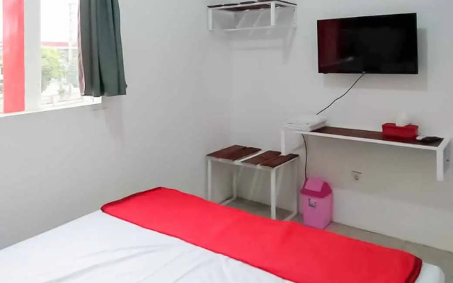 RedDoorz near Alun - Alun Magetan