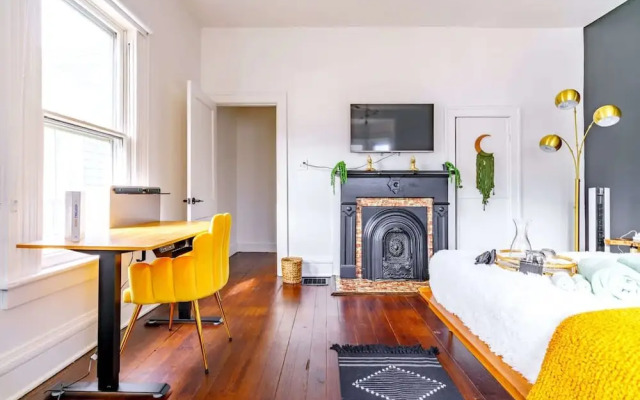 Prime Location Clean Top Rated Free Parking