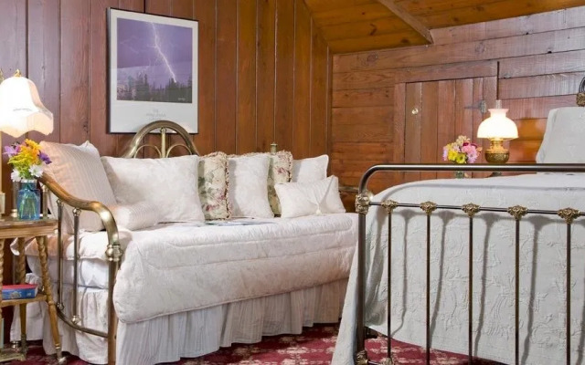 The Carriage House Inn B&B