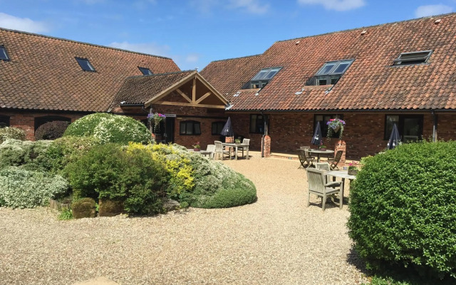 Hall Farm Hotel & Restaurant