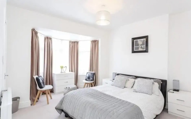 Blackpool Abode - Aurora