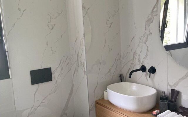 Garden Jewel Design Apartment