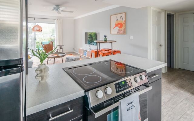 Stylish1BR Fashion Square by WanderJaunt