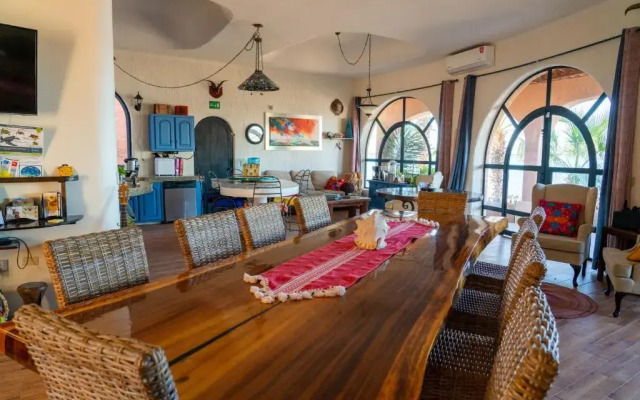 Casa Kootenay Waterfront BnB