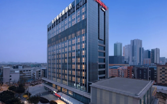 HamptonHiltonChengduRailwayNorthStation
