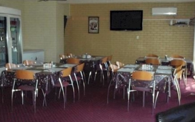 Gladstone Village Motel