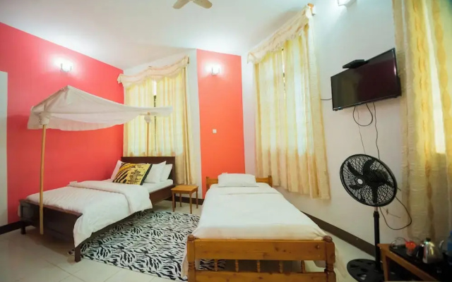 Mama Thea Homes - Hostel