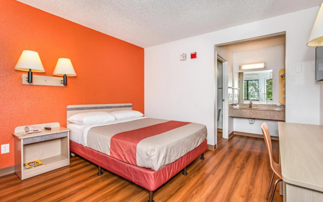 Motel 6 Fairfield, CA - North
