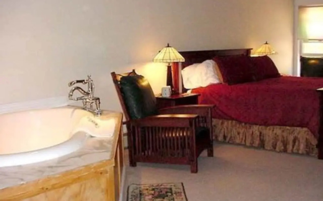 Alps Boulder Canyon Inn