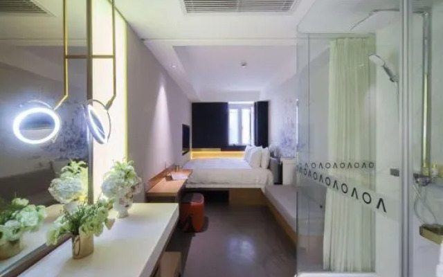 Yuzhan No.8 Art Hotel (Shanghai Beach Branch)